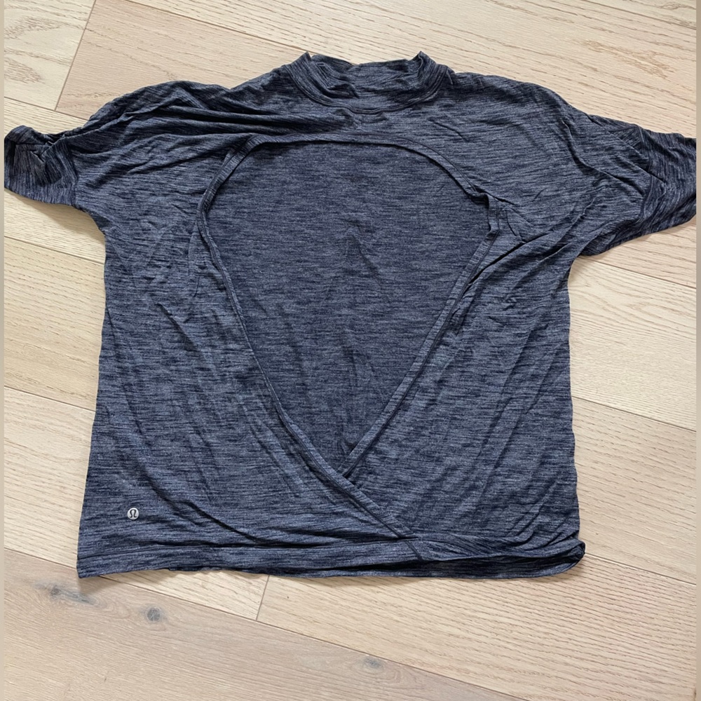 Open back Lululemon heathered shirt